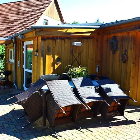 Am Bach - Zwischen Brocken Und Schloss Wernigerode